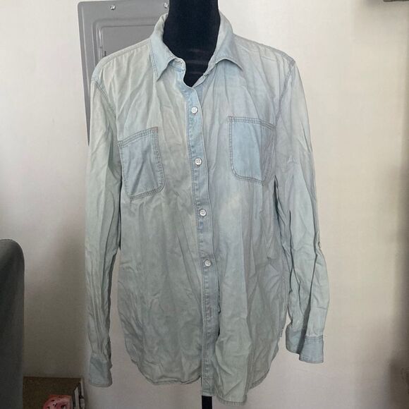 Light denim wash button up - Picture 1 of 3